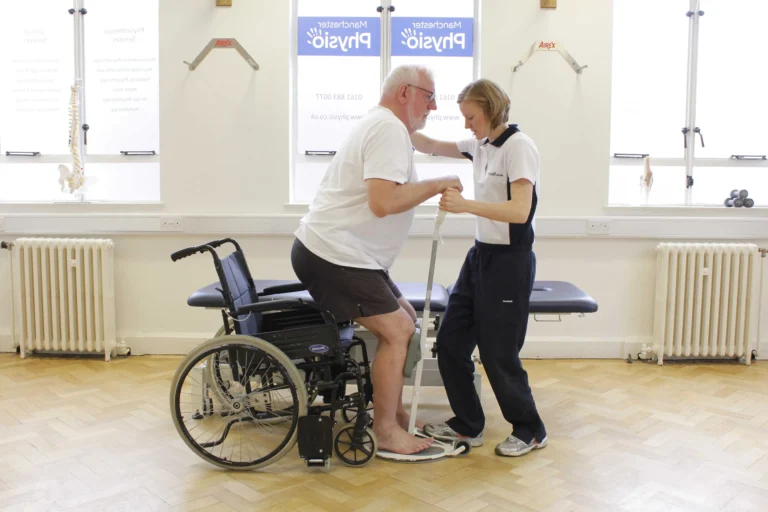 Top Benefits of Geriatric Physiotherapy for Elderly Mobility Support